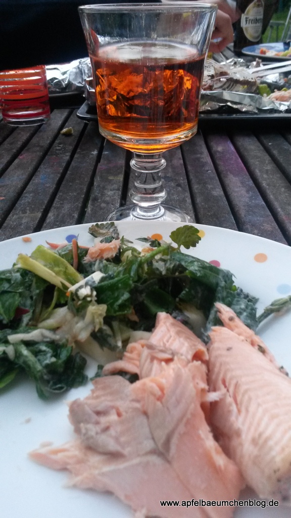 Forelle, Brennessel, Sommerwein